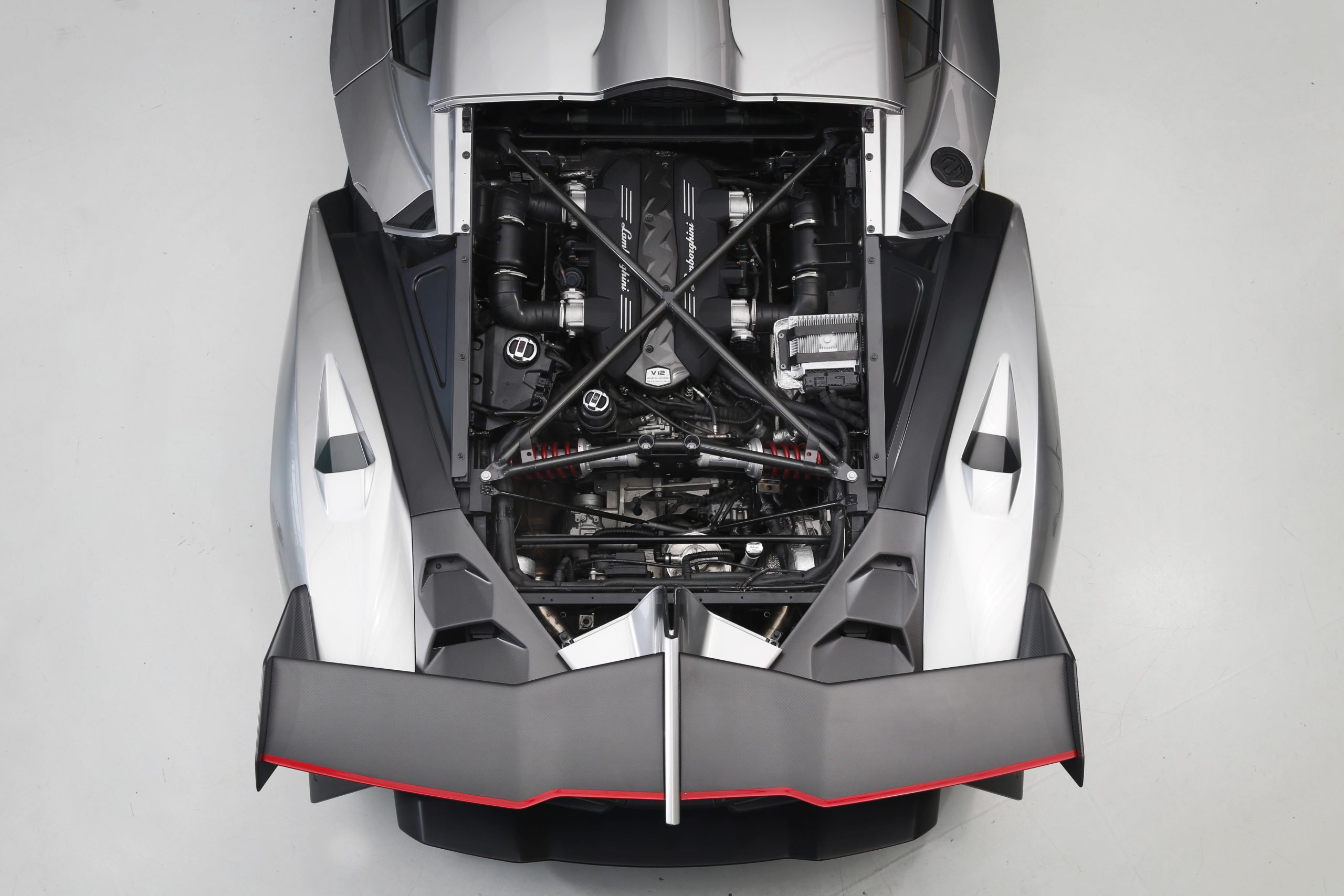 Lamborghini Veneno (image courtesy Lamborghini)
