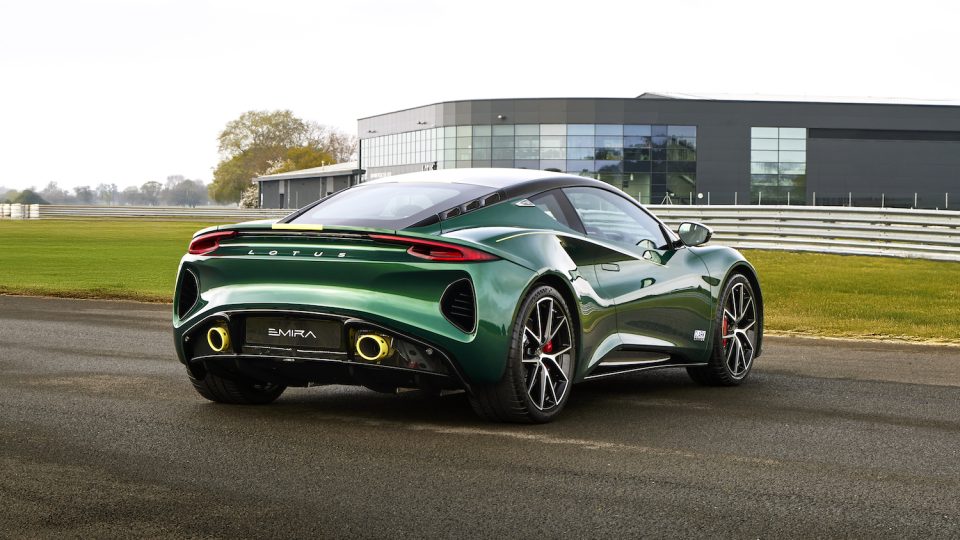 Chron Rear Lotus honours legendary racing driver Jim Clark with exclusive Emira ...