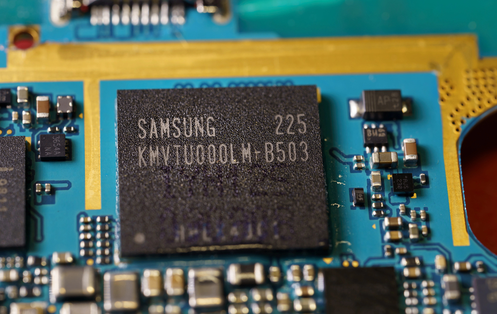 Close-up of a Samsung microprocessor. — Photo by tbtb