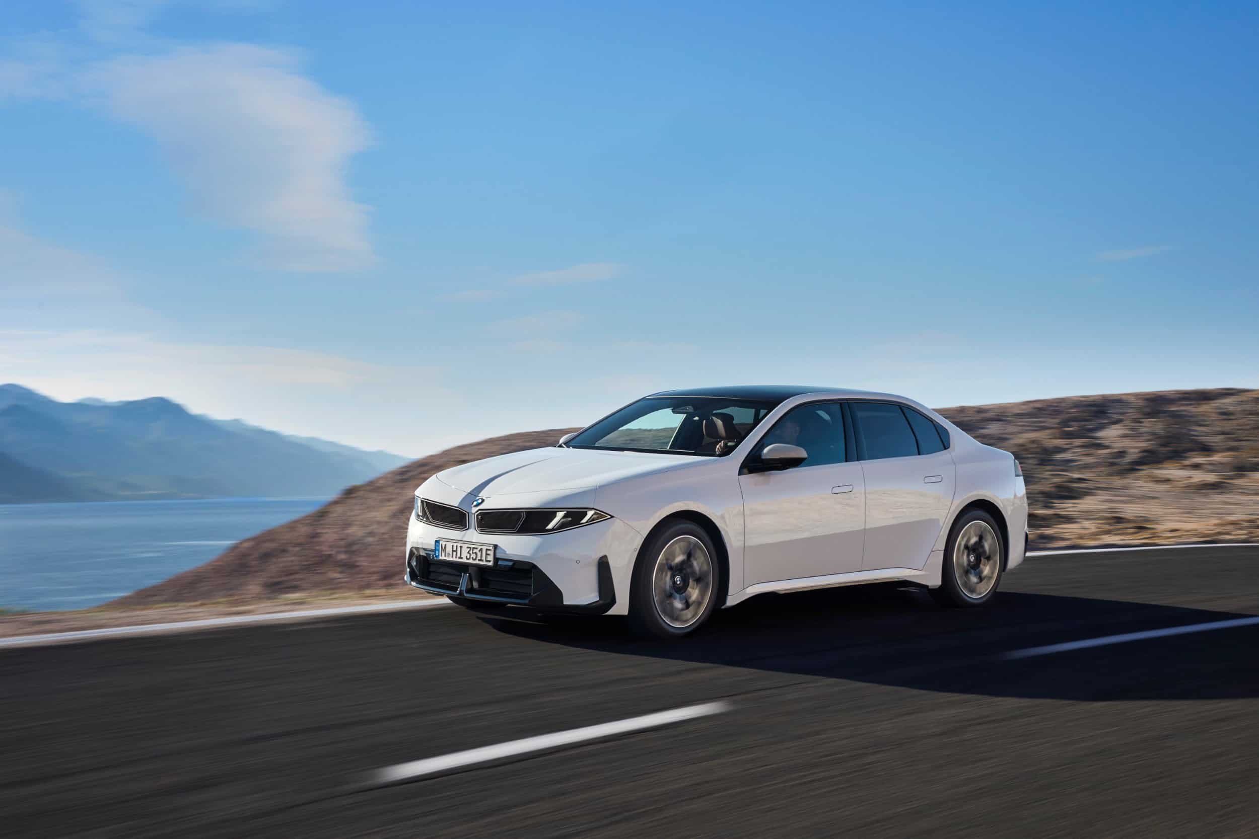 BMW 3 Series Goes Electric as New i3 with 566-Mile Range from £47,925 - motoringchronicle