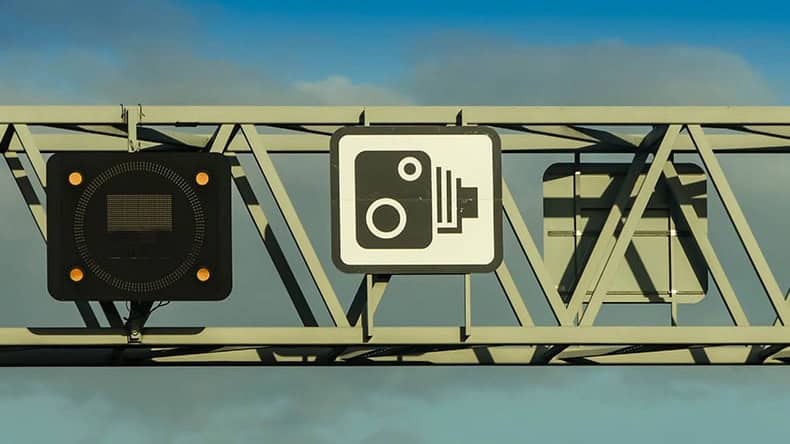 What a Red X Actually Means on the Motorway (and What to Do) - motoringchronicle