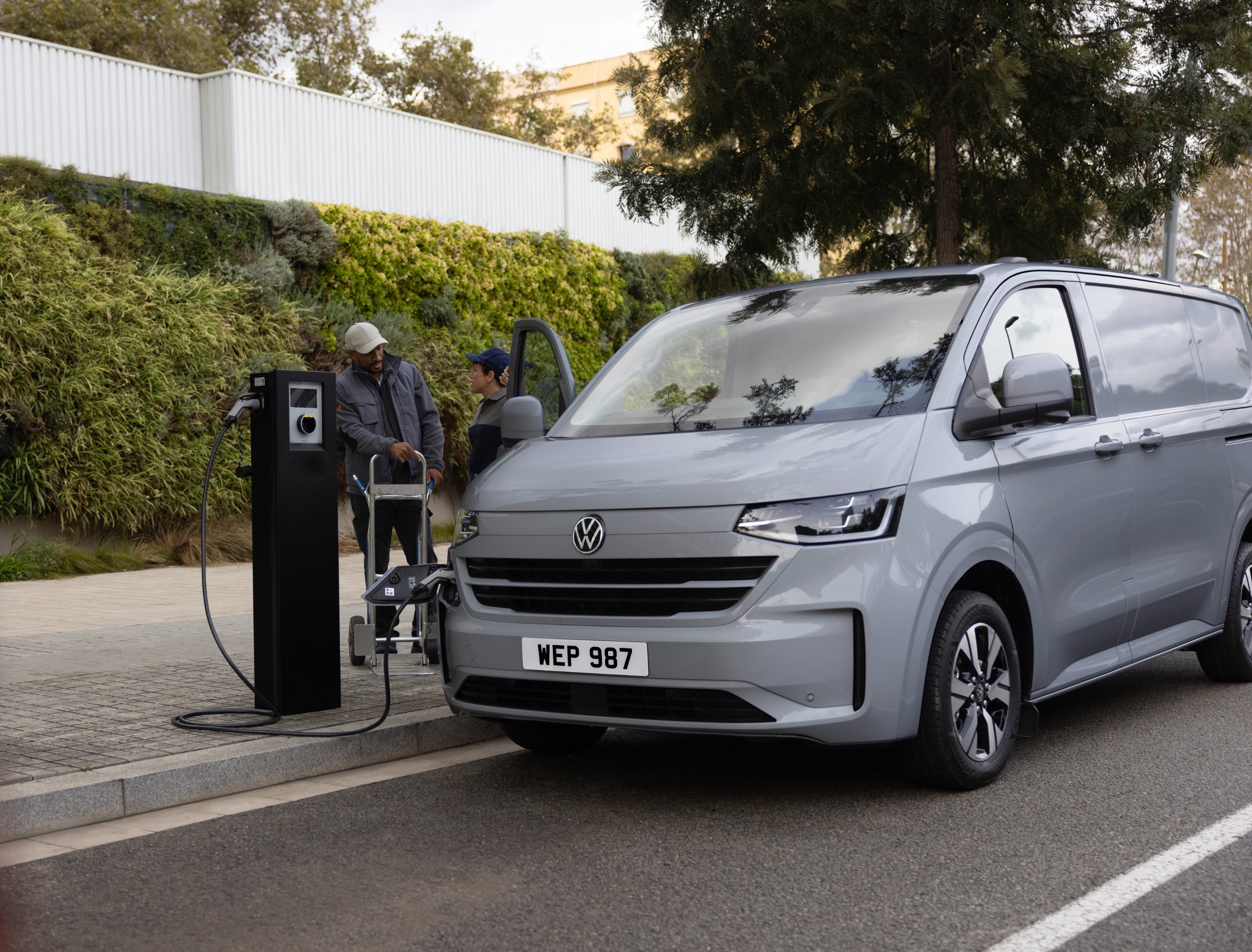 VW Transporter eHybrid Arrives From £38,155 With 35-Mile Electric Range - motoringchronicle