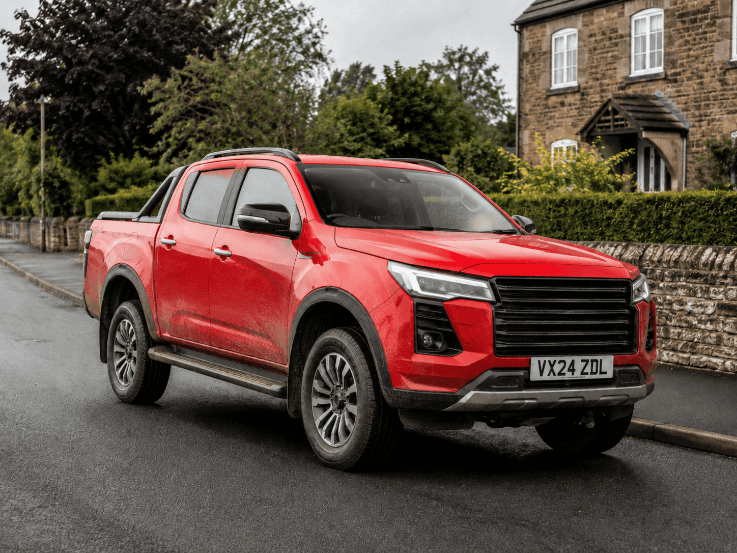 HMRC Tax Change Costs Pickup Truck Drivers Up To £2,000 More a Year - motoringchronicle