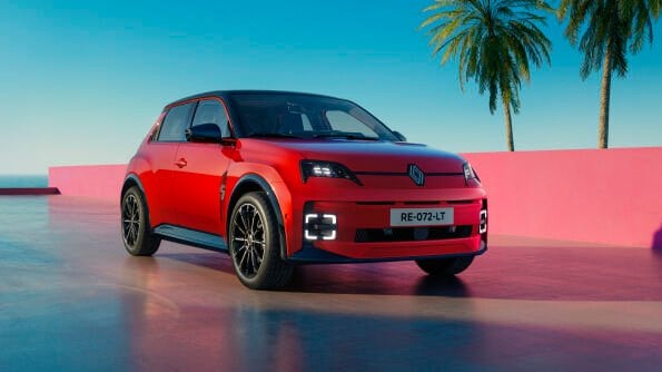 Renault 5 E-Tech Gains Up to 259-Mile Range for MY27 with No Price Rise - motoringchronicle