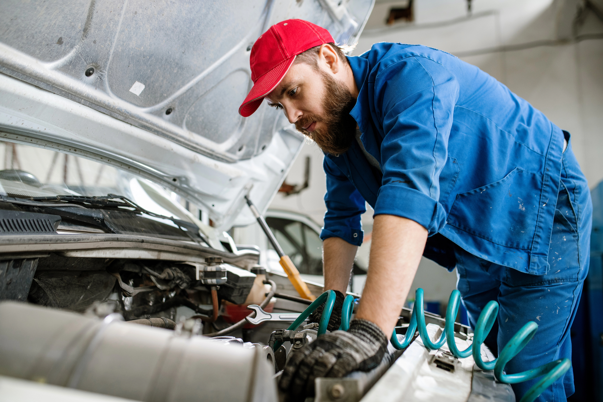 Can a Car Fail Its MOT for an Oil Leak? What the Data Says