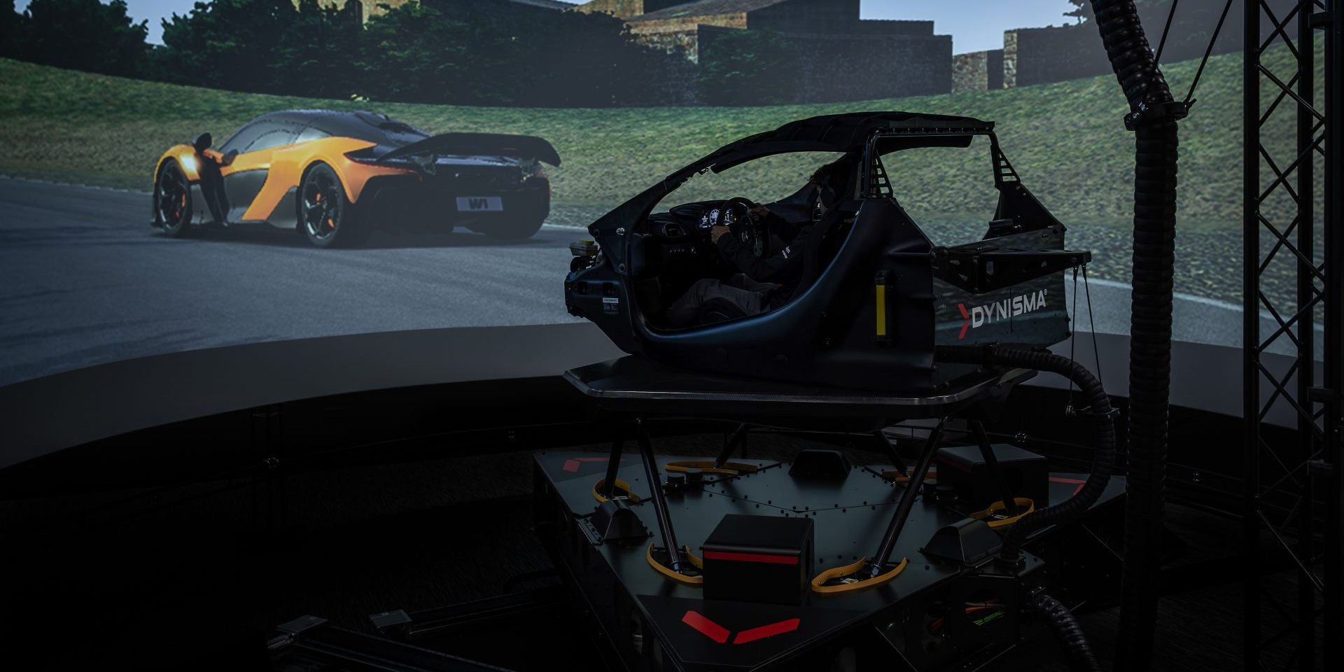 1 McLaren_Dynisma-251002-020-2