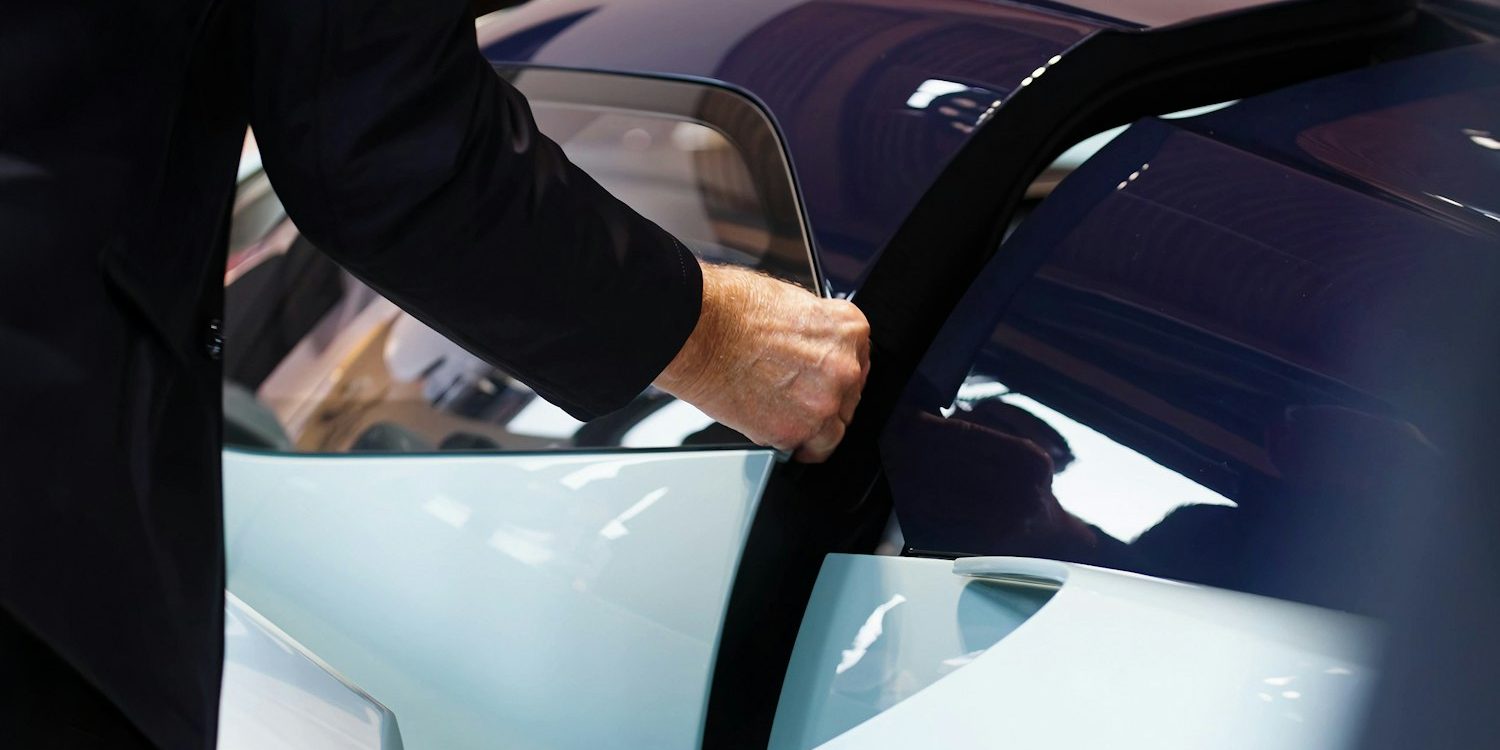 18 2511 BUGATTI-Last-Bolide