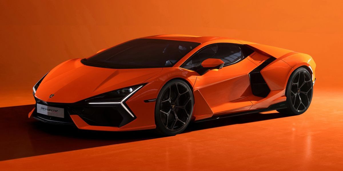 Lamborghini backs eFuel push to keep its bulls raging