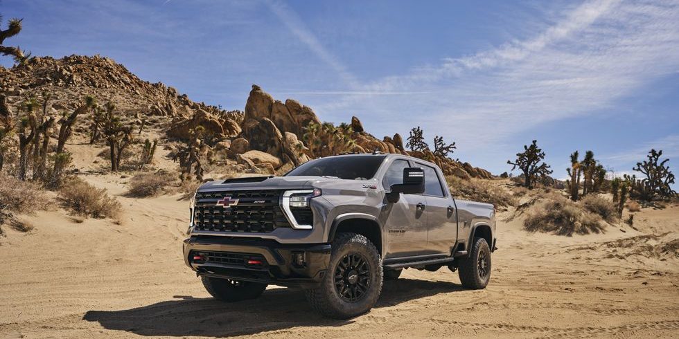 Gas-Fueled HD Pickups Will Stick Around, GM Says