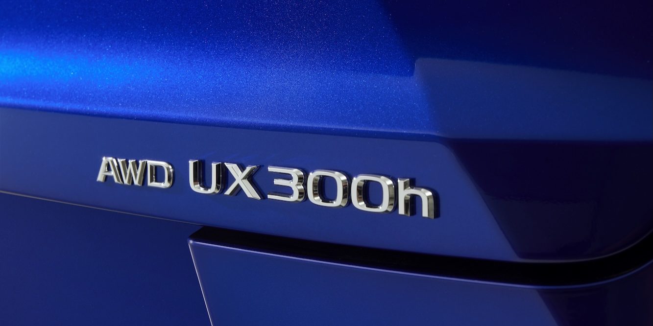 2026_Lexus_UXh_FSPORT_007