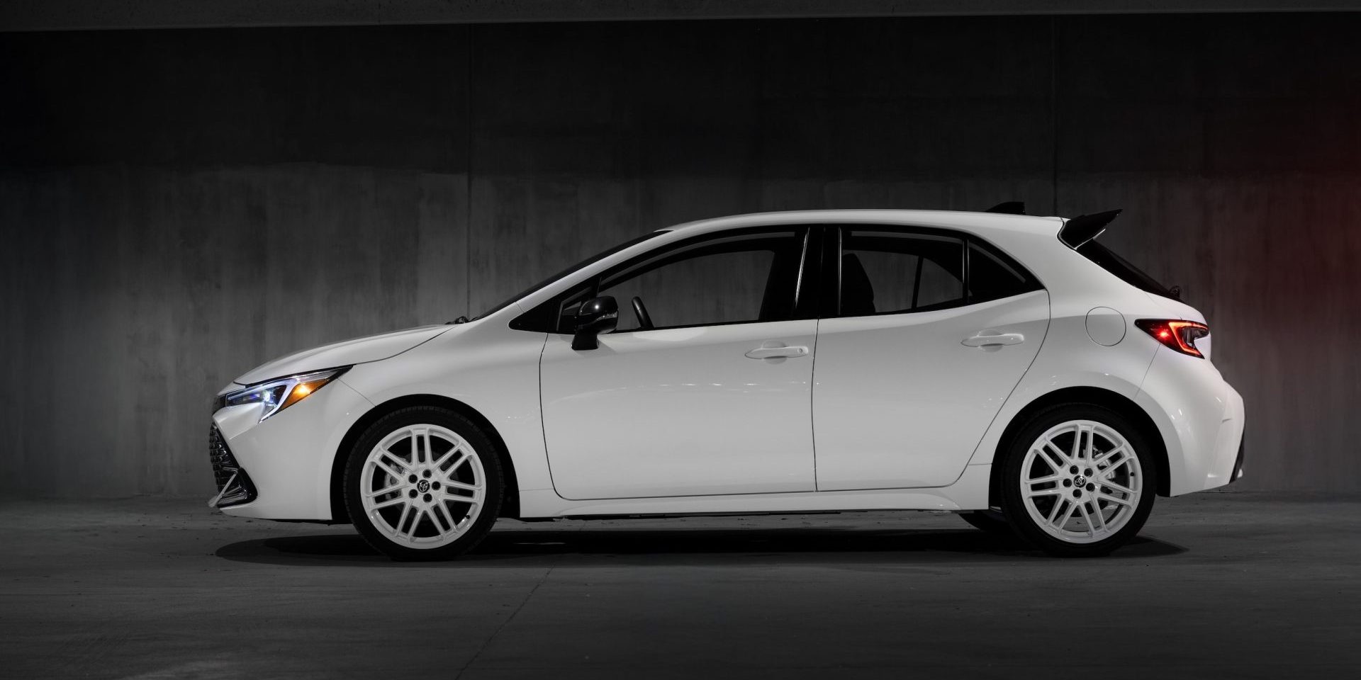2026_Toyota_Corolla_Hatchback_FXEdition_IceCap_003 Image courtesy Toyota