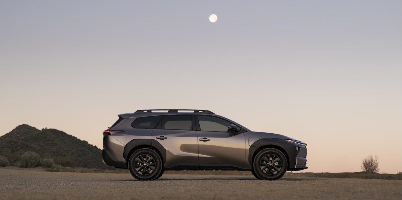 2026_Toyota_bZ_Woodland_Premium_Bronze_002_NR