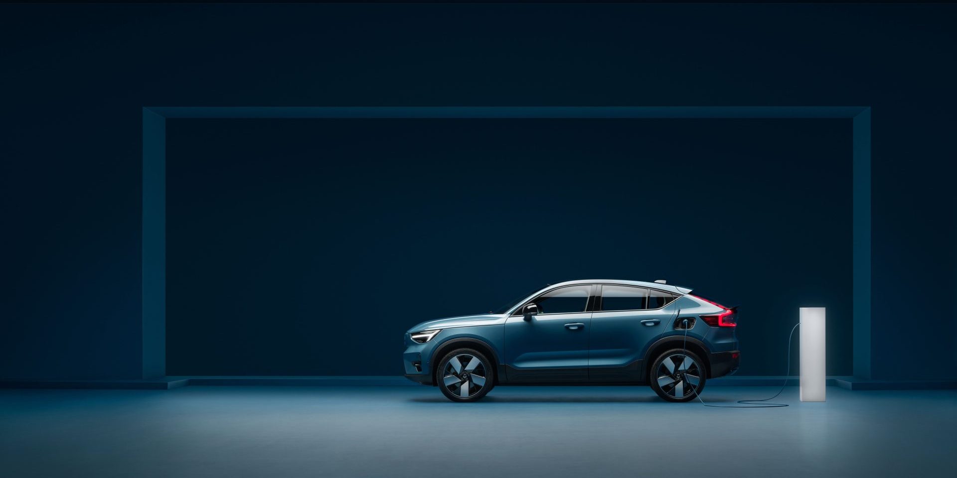 Volvo Cars partners with OVO and Kaluza to deliver ultra-low charging rates for EV drivers (image courtesy Volvo)