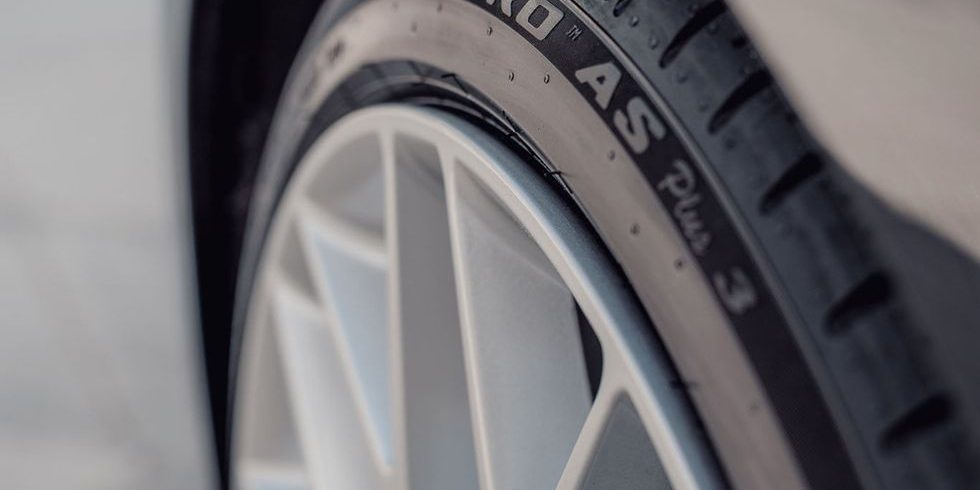 Pirelli Adds the New P Zero All-Season Plus 3 Tire to Its Lineup