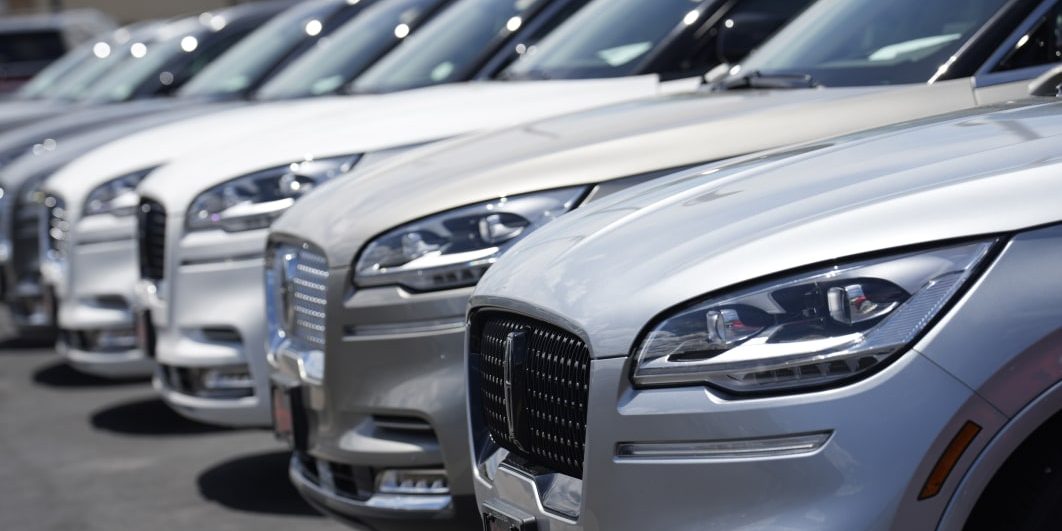 July inflation report: New and used car prices keep falling
