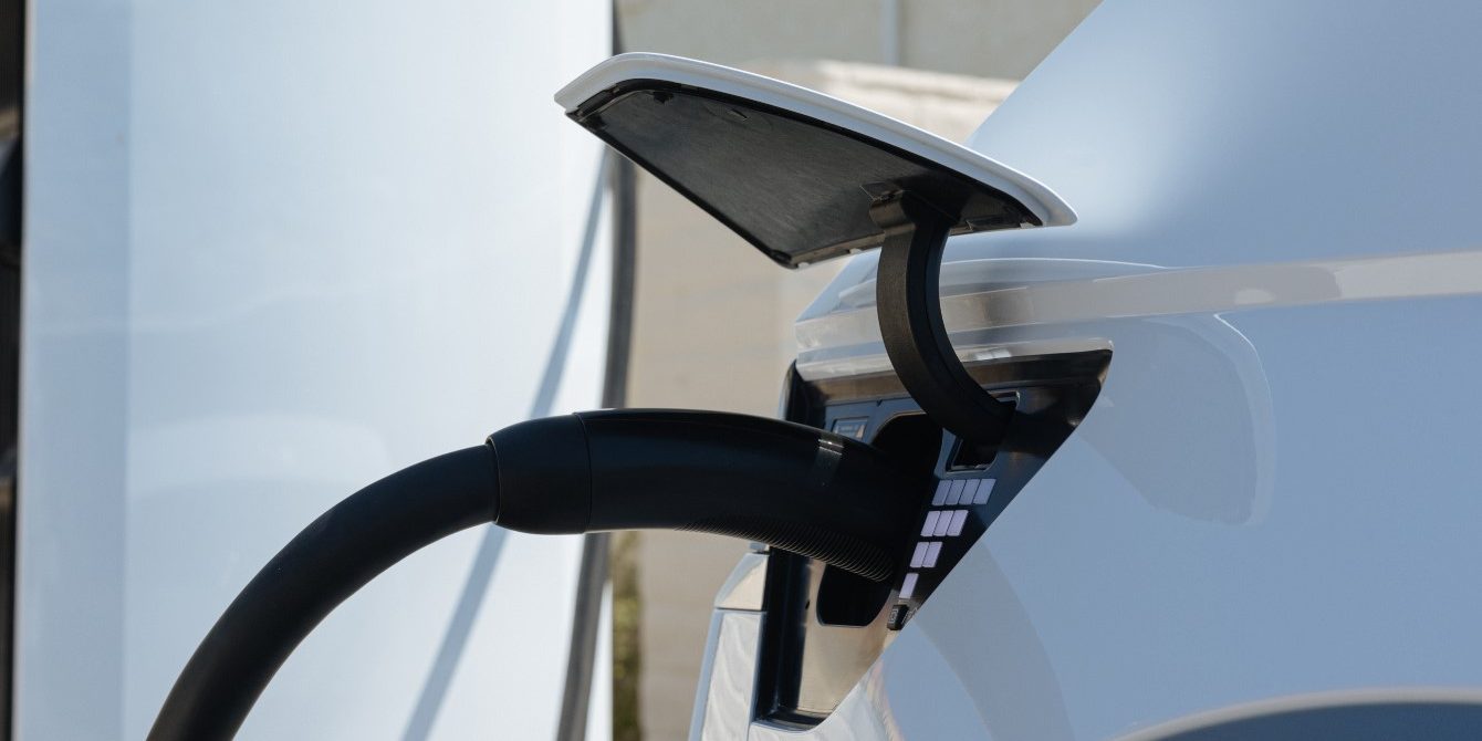 65950-HyundaiSimplifiesandImprovesElectricVehicleCharging Image courtesy Hyundai