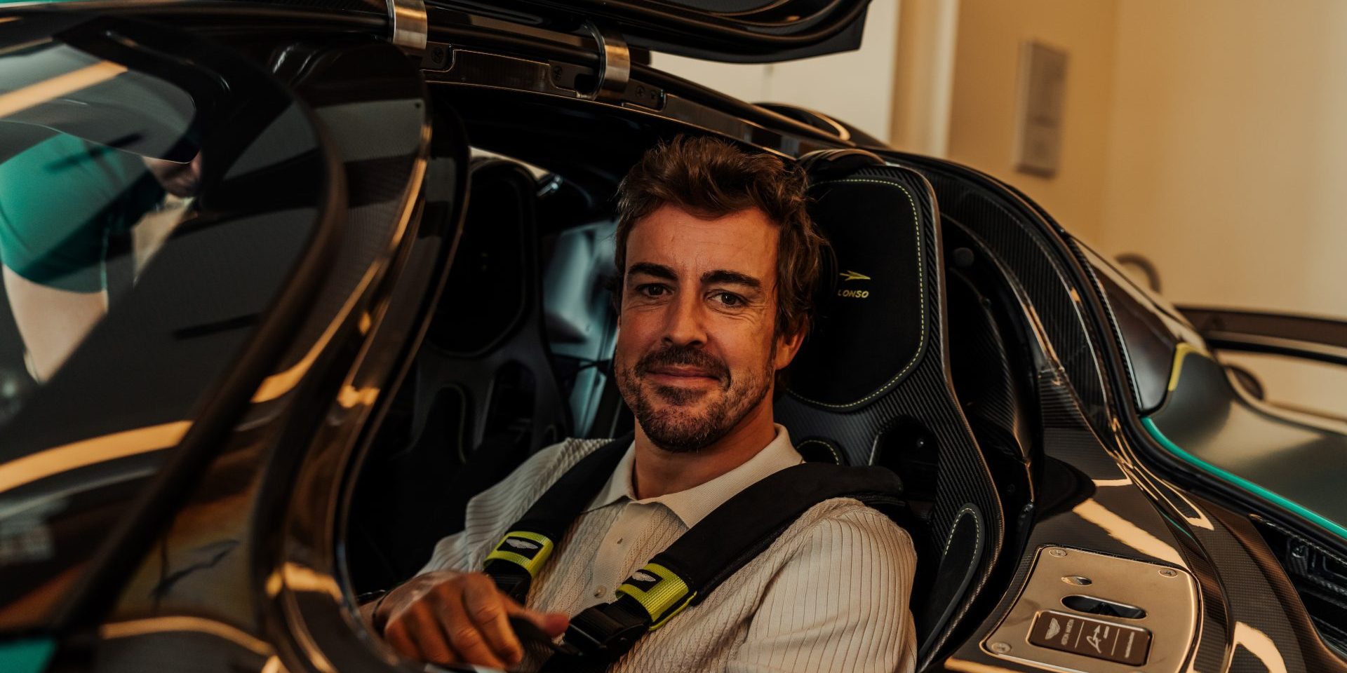 AstonMartinValkyrie_FernandoAlonso_08