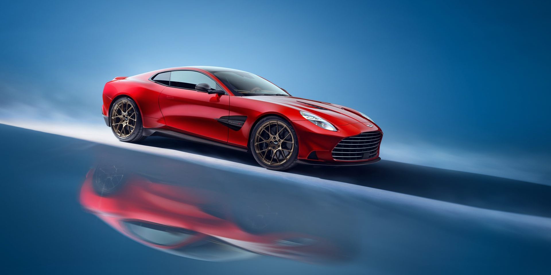 AstonMartinVanquish_4