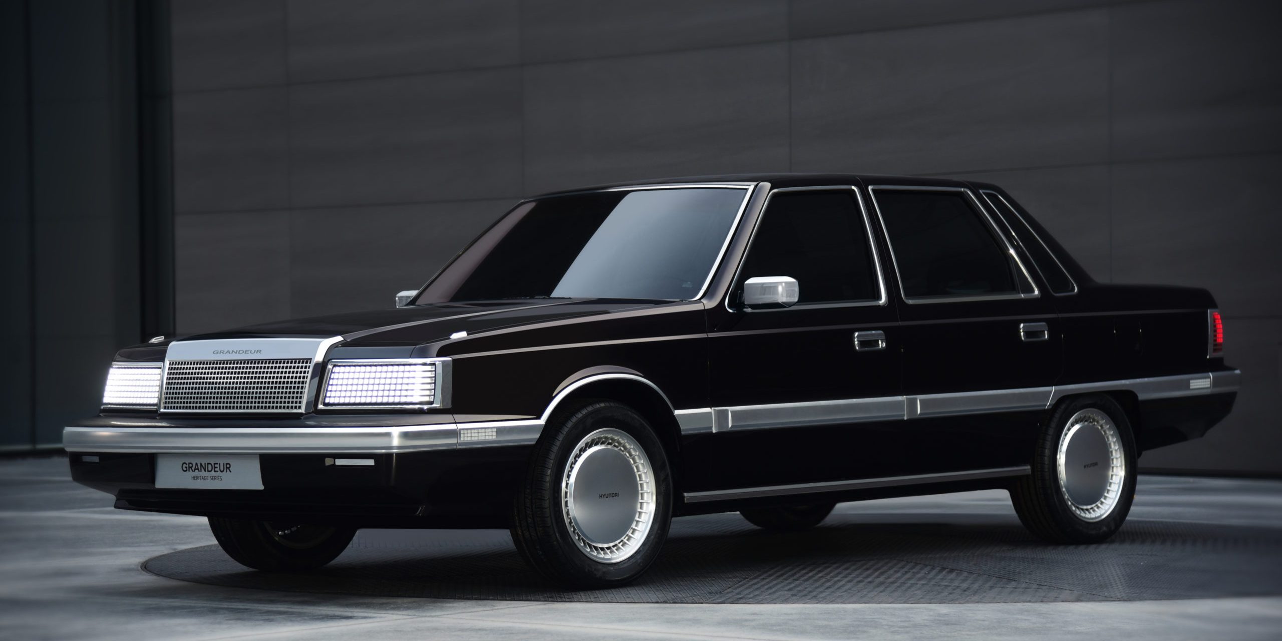 1986 Grandeur Flagship Sedan