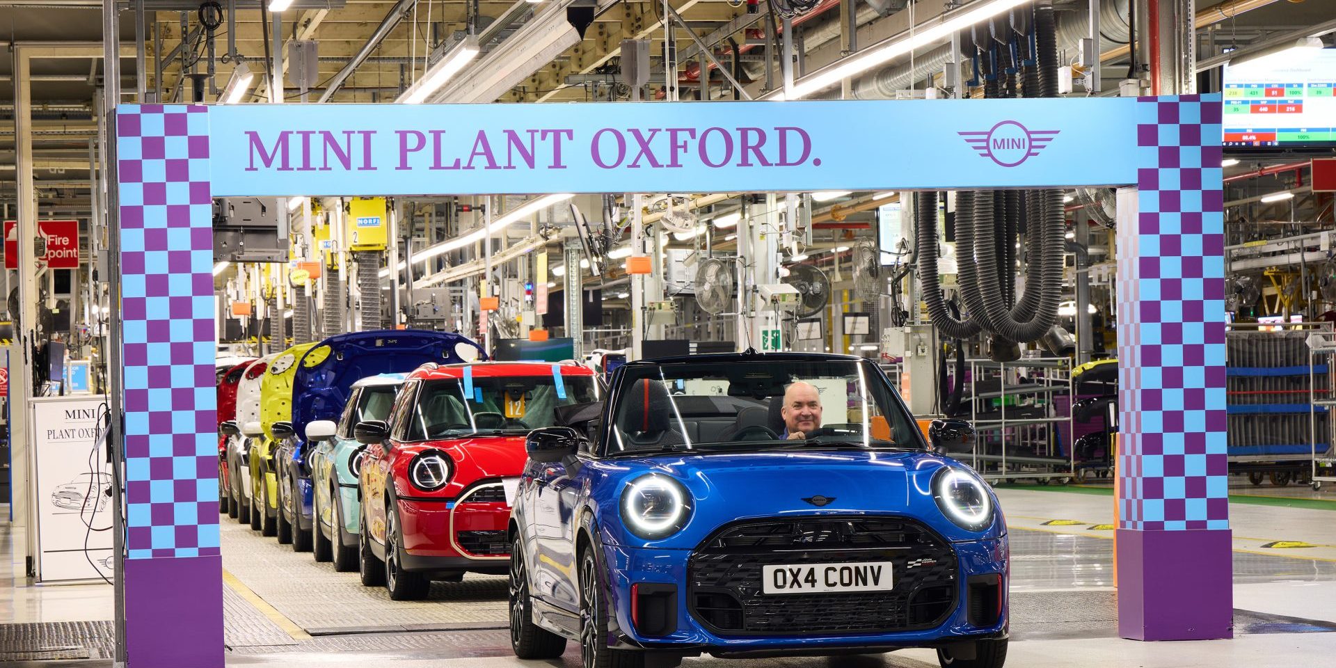 Raise the roof! First MINI Cooper Convertible rolls off the MINI Plant Oxford production line (image courtesy MINI)