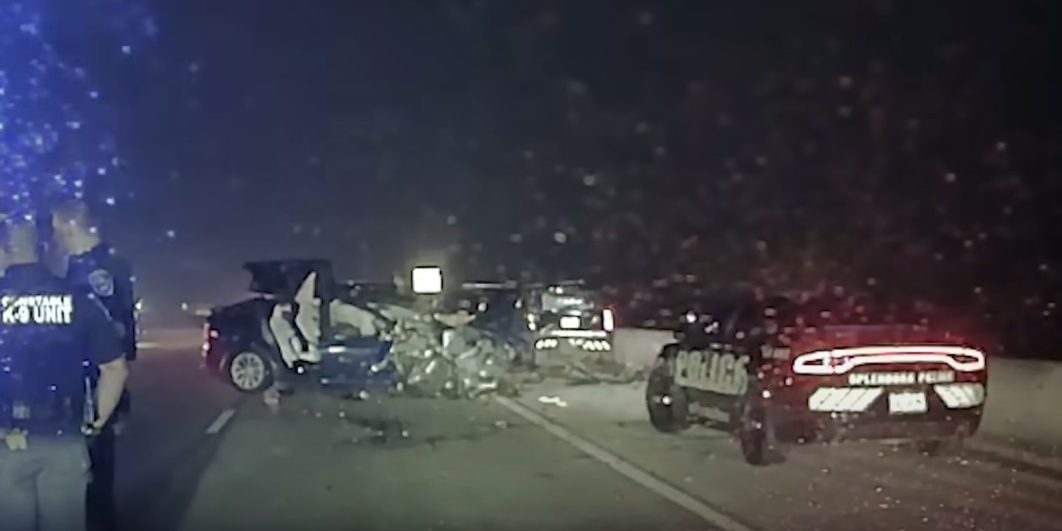 Video: Tesla driver plowed into police car despite 150 warnings from Autopilot