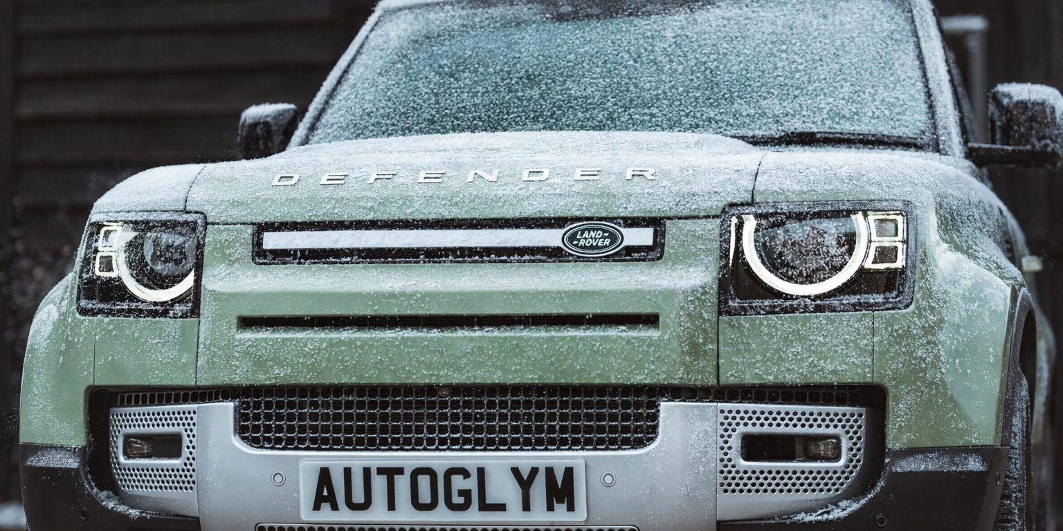 Two-thirds of younger drivers donâ__t fully clear ice from windscreens before setting off