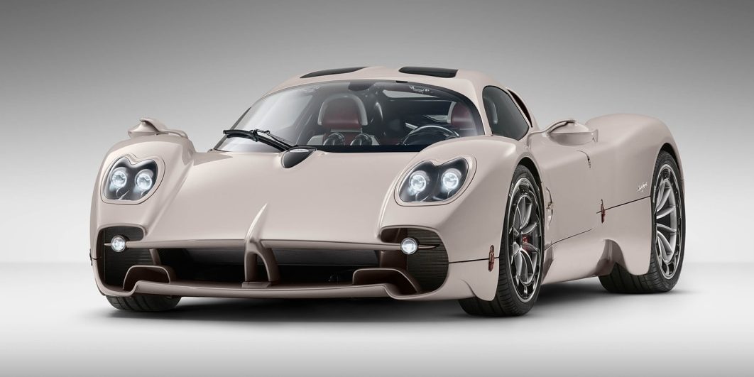 Pagani is developing an EV but says batteries remain too heavy