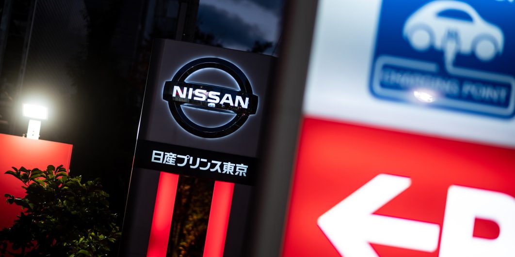 Weak yen gives Japan's automakers familiar, though temporary, relief