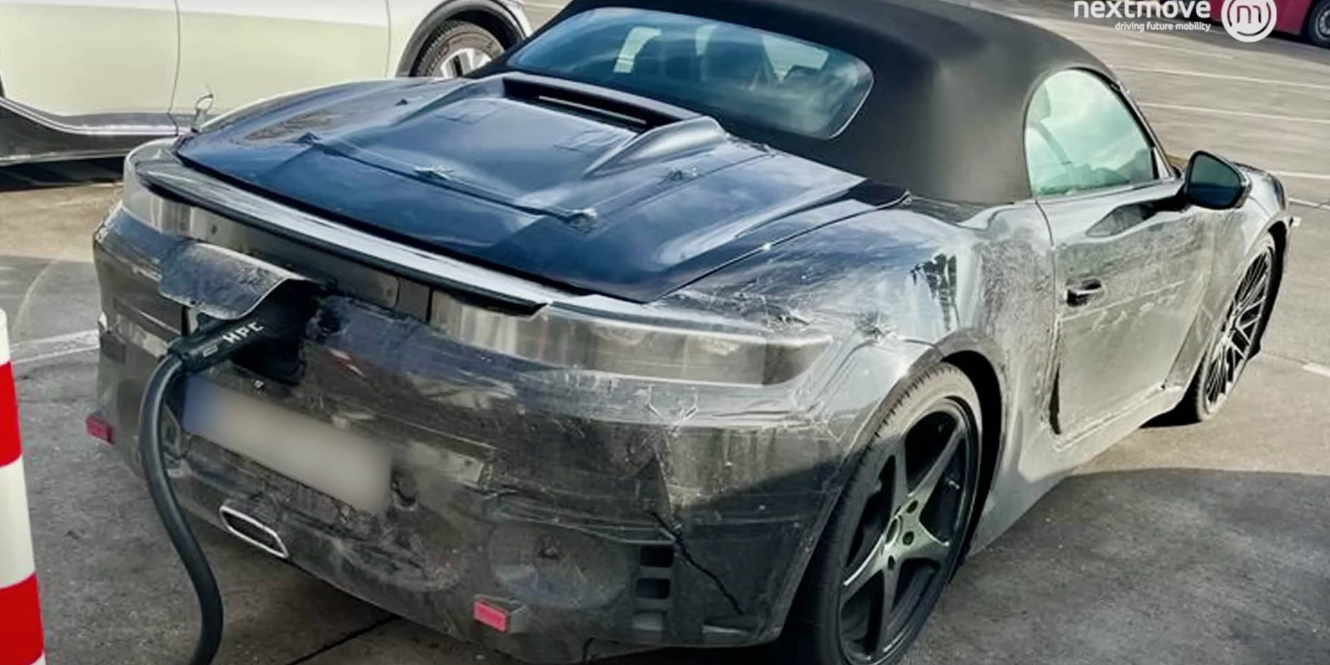 Spy photos of the electric 2025 Porsche 718 Boxster – UPDATE