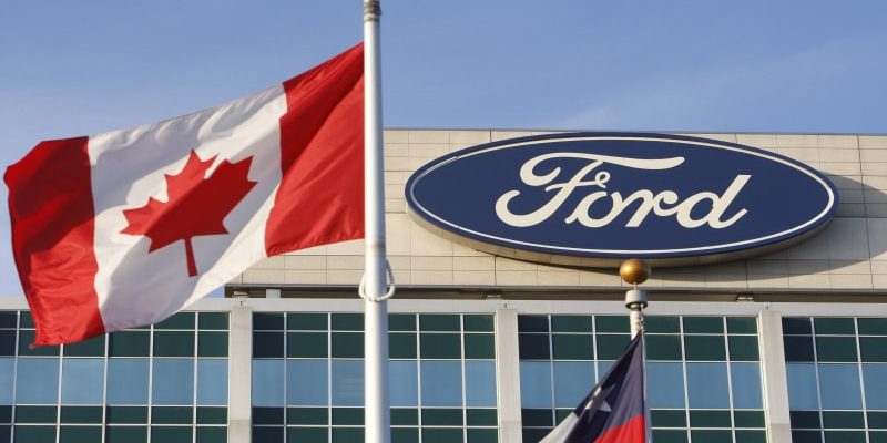 Canadian Unifor autoworkers ratify new labor agreement with Ford