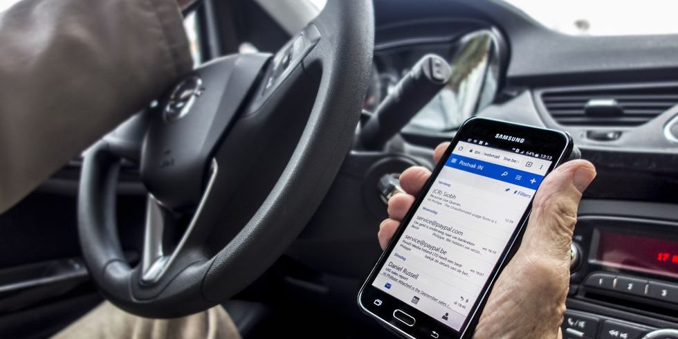 Can Smartphones Make Us Safer Drivers?