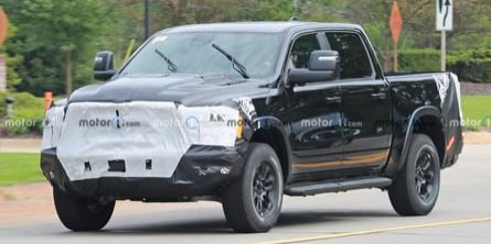 Ram 1500 Facelift Spied In Rebel Trim, Could Have Twin-Turbo I6 Under Hood